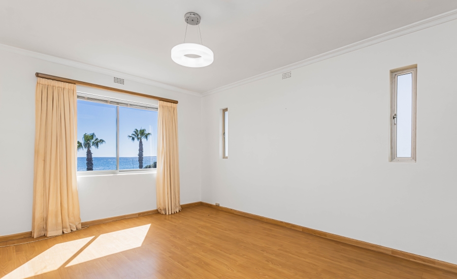 To Let 3 Bedroom Property for Rent in Sea Point Western Cape